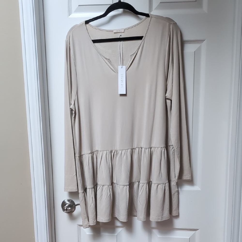 Beige Long Sleeve Tiered Tunic Top